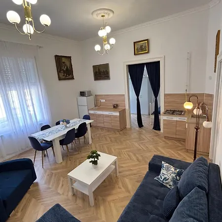 Katerina Apartament Gyula